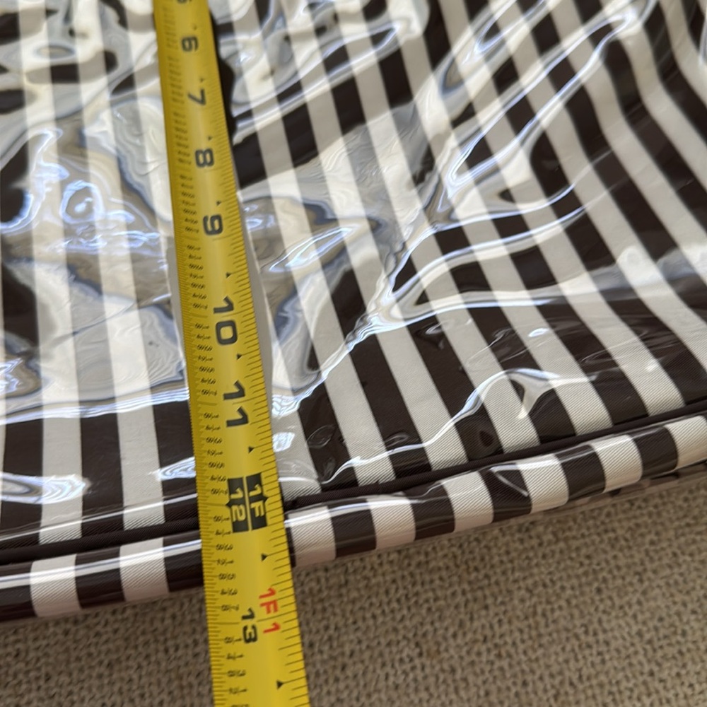 🌸Henri Bendel Carry All Bag🌸 - Picture 15 of 16